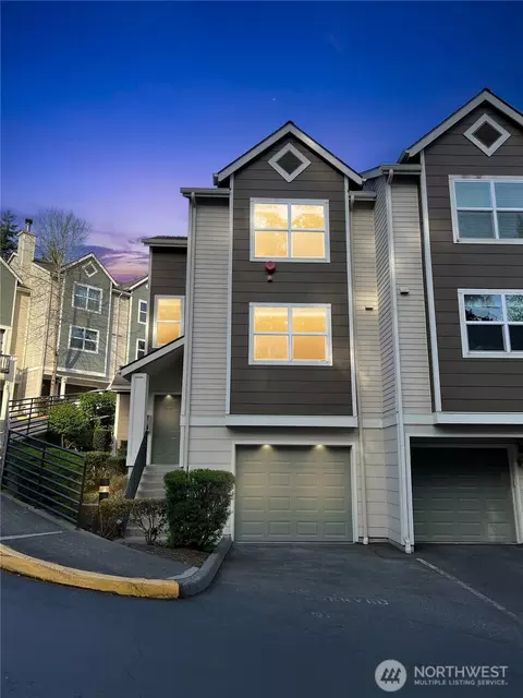 3116 164th St SW #2101, Lynnwood, WA 98087