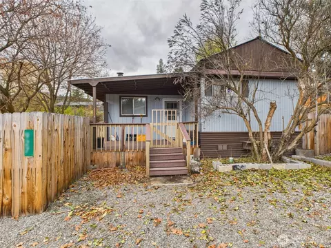 927 Hesse Blvd, Republic, WA 99166