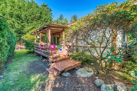 85 Alder St, Eastsound, WA 98245 photo 4