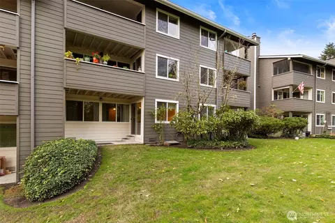 20026 Viking Crest Loop NE #1-102, Poulsbo, WA 98370