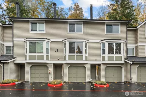 16101 Bothell Everett Hwy #J3, Mill Creek, WA 98012
