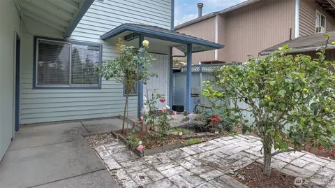 Exterior - 9130 11th Pl W, Everett, WA 98204 photo 1 of 1
