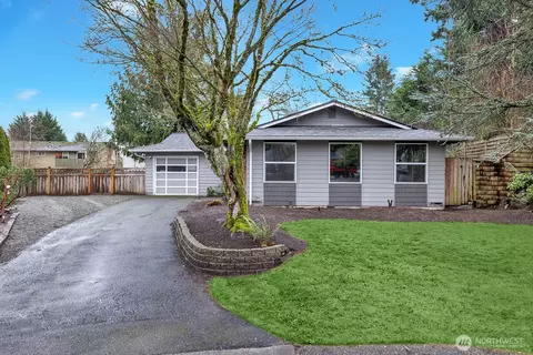 7843 NE 146th St, Kenmore, WA 98028