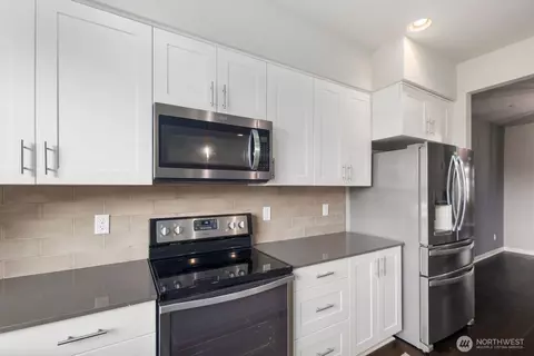 Kitchen - 1325 Seattle Hill Rd #A2, Bothell, WA 98012 photo 8 of 8