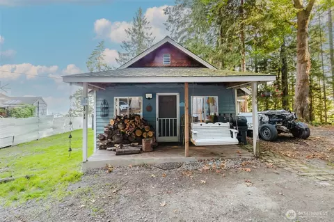 10012 Brush Arbor Ln NW, Seabeck, WA 98380