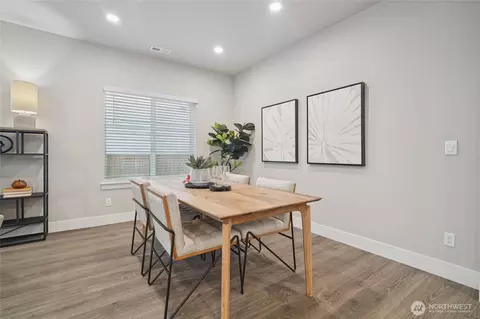 Dining - 3822 194th Ln SE, Bothell, WA 98012 photo 1 of 1