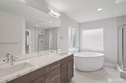 Bath - 3822 194th Ln SE, Bothell, WA 98012 photo 5 of 5