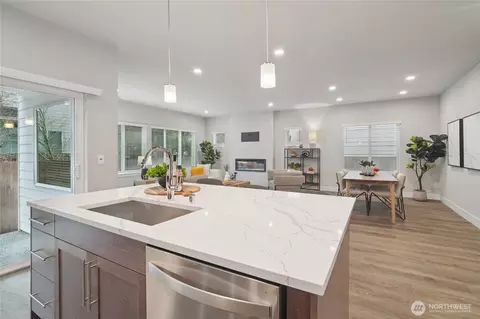 Kitchen - 3822 194th Ln SE, Bothell, WA 98012 photo 5 of 5