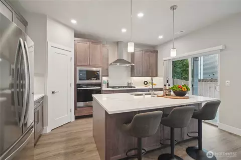 Kitchen - 3822 194th Ln SE, Bothell, WA 98012 photo 2 of 5