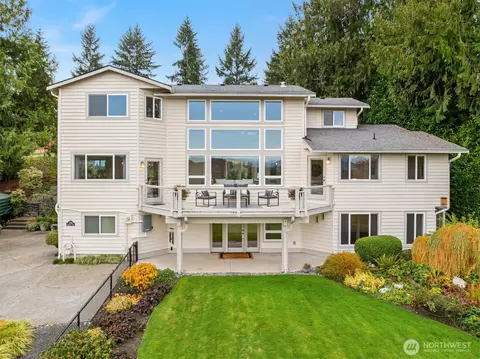 13816 Kenwanda Dr, Snohomish, WA 98296