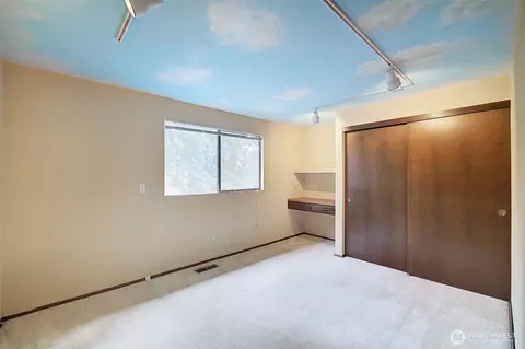 Bedroom - 22710 2nd Ave SE, Bothell, WA 98021 photo 5 of 5