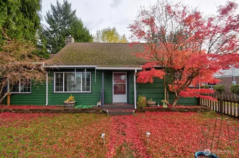 614 Alder St, Centralia, WA 98531