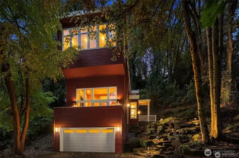 207 Euclid Ave, Seattle, WA 98122