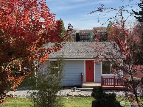5924 18th Ave SW, Seattle, WA 98106
