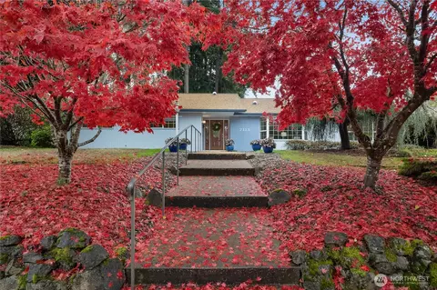 7113 5th Ave SE, Lacey, WA 98503