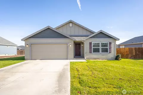 908 Redmond Ave NE, Quincy, WA 98848