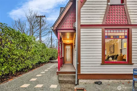 828 23rd Ave, Seattle, WA 98122