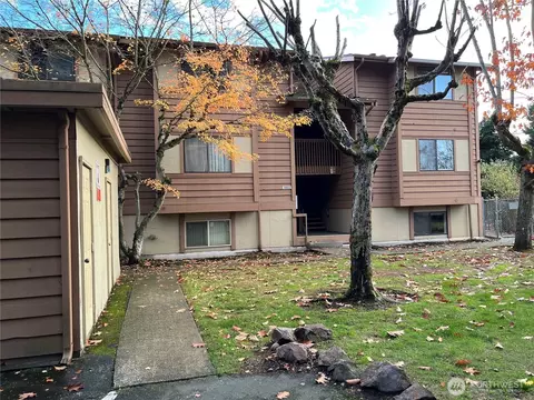 4802 S 187th Pl #A206, Seatac, WA 98188
