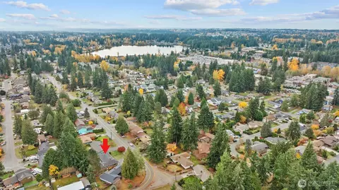 View/Area - 10433 23rd Dr SE, Everett, WA 98208 photo 2 of 3