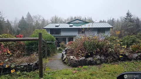 6905 Alpine Dr SW, Olympia, WA 98512