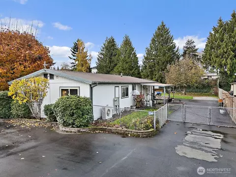 18621 109th Ave SE, Renton, WA 98055