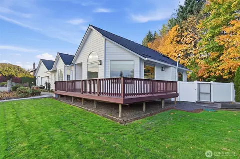 Exterior - 1533 SW 7th Cir, Camas, WA 98607 photo 2 of 6