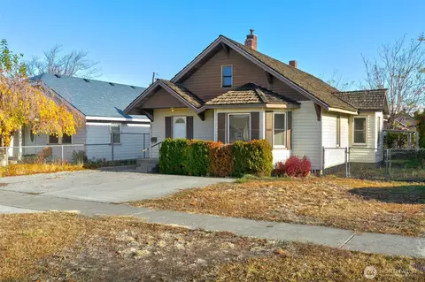 817 N 2nd St, Yakima, WA 98901