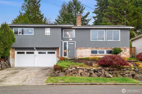 1221 Coronado Pl, Edmonds, WA 98020