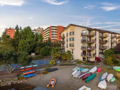 13201 Linden Ave N #310A, Seattle, WA 98133