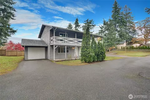 10411 Mt Tacoma Dr SW, Lakewood, WA 98498