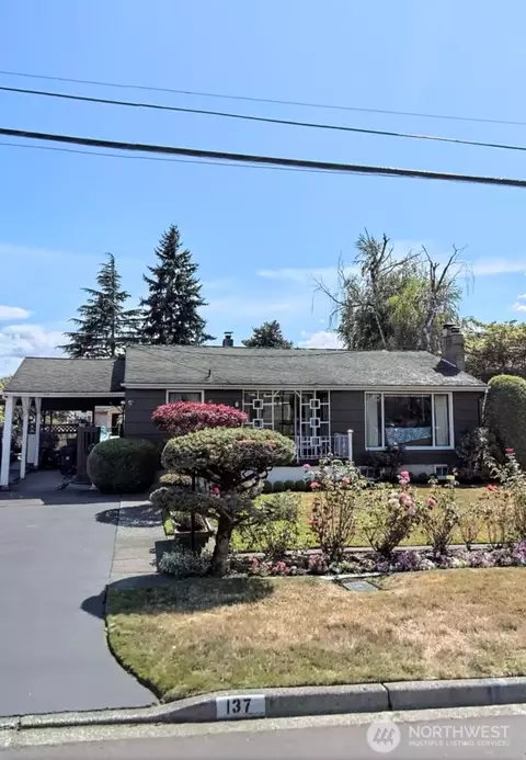 137 13th Ave, Kirkland, WA 98033