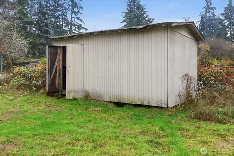Exterior - 19317 5th Ave E, Spanaway, WA 98387 photo 6 of 9