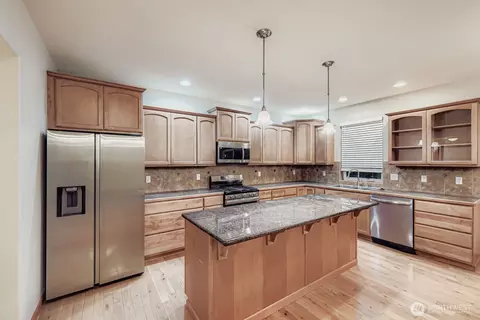 Kitchen - 16305 37th Dr SE, Bothell, WA 98012 photo 2 of 3