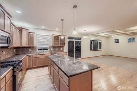 Living - 16305 37th Dr SE, Bothell, WA 98012 photo 3 of 9