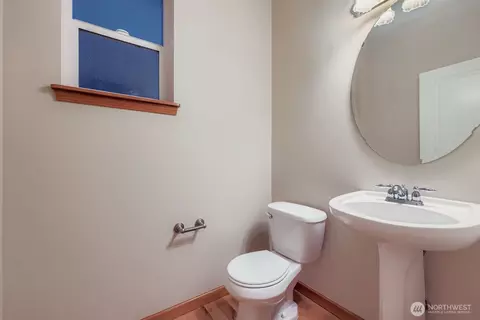 Bath - 16305 37th Dr SE, Bothell, WA 98012 photo 1 of 5