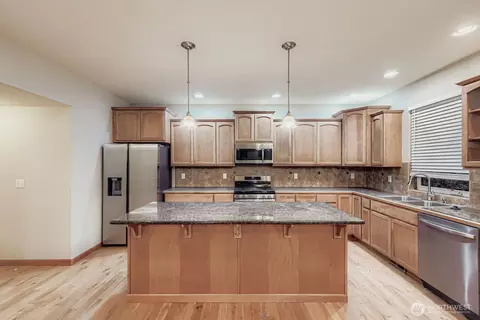 Kitchen - 16305 37th Dr SE, Bothell, WA 98012 photo 3 of 3