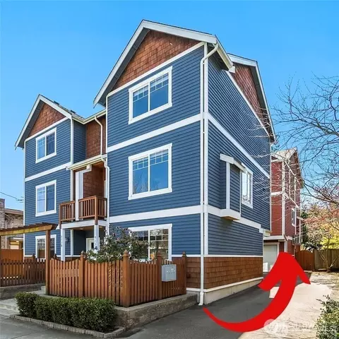 511 N 46th St #A, Seattle, WA 98103