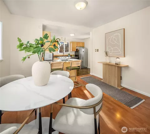 151 N 77th St, Seattle, WA 98103 photo 8