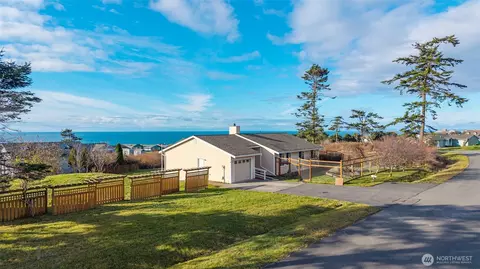 765 El Toro St, Coupeville, WA 98239