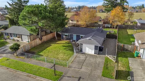 View/Area - 2942 Sun Mountain Dr, Enumclaw, WA 98022 photo 1 of 2