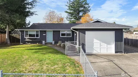 Exterior - 2942 Sun Mountain Dr, Enumclaw, WA 98022 photo 2 of 8