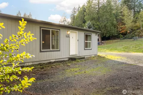 110 E Huckleberry Dr, Grapeview, WA 98546 photo 5