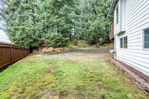 Exterior - 231 59th Pl SE, Everett, WA 98203 photo 6 of 9