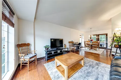 Living - 231 59th Pl SE, Everett, WA 98203 photo 1 of 2