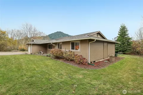 Exterior - 46914 286th Ave SE, Enumclaw, WA 98022 photo 2 of 6