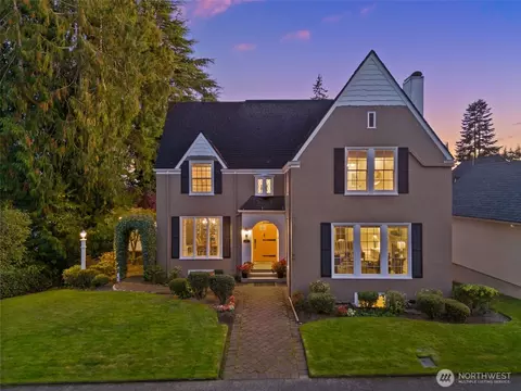 317 W 10th St, Aberdeen, WA 98520