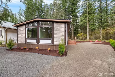 8532 Juniper Pl, Maple Falls, WA 98266