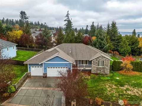 1067 Saint Moritz Ct, Camano Island, WA 98282