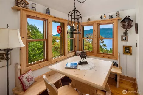 Dining - 223 Blanc Rd, Eastsound, WA 98245 photo 1 of 3