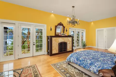 Bedroom - 223 Blanc Rd, Eastsound, WA 98245 photo 3 of 3